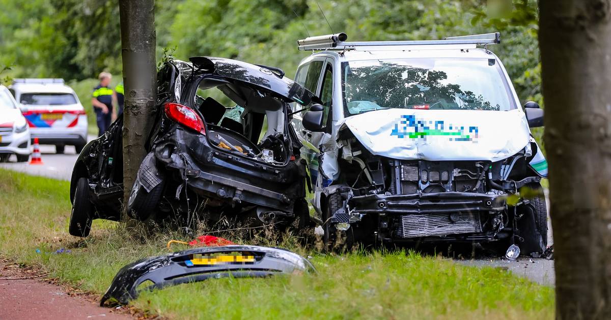 Bestuurder zwaargewond bij ongeluk in Harderwijk.