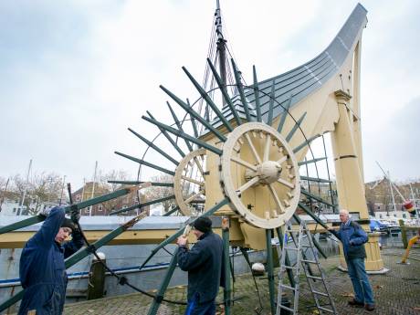 Replica van stadskraan verrijst pal voor Museum Vlaardingen