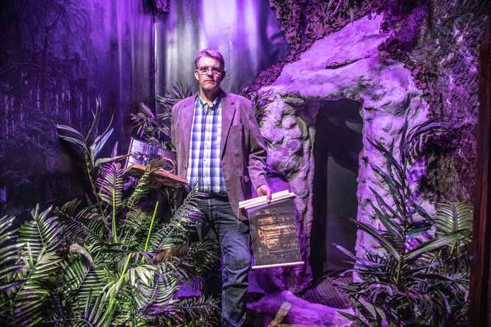 Herman van der Haak verkoopt zijn escaperoom via Marktplaats. De klandizie loopt goed, maar hij vindt het tijd worden voor iets nieuws.