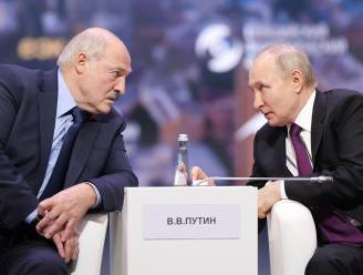Wit-Russische president Loekasjenko met spoed naar ziekenhuis gevoerd na meeting met Poetin, zegt oppositiefiguur 
