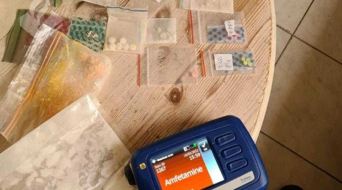 Een aangetroffen hoeveelheid drugs.