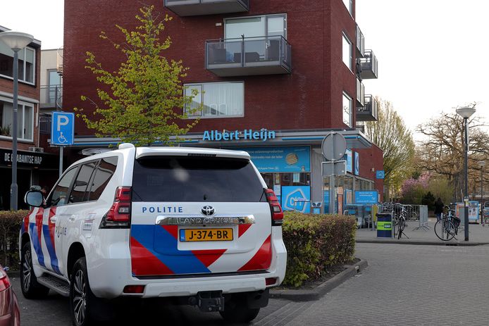 Politie houdt 51-jarige Waalwijker aan na ruzie in supermarkt.