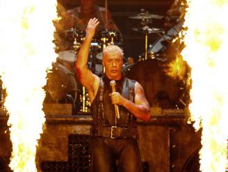 Na beschuldigingen tegen Lindemann: Rammstein haalt podiumpenis niet meer boven tijdens show in München 