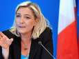 Le Pen appelle les "peuples d'Europe" à mettre fin à l'UE