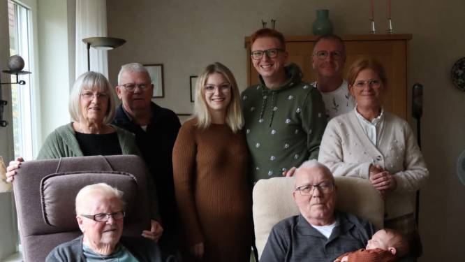 Jan, Corrie, Peter, Marian, Gertjan, Anouk, Levi, Mirte en Xavi: vijf generaties op een foto 