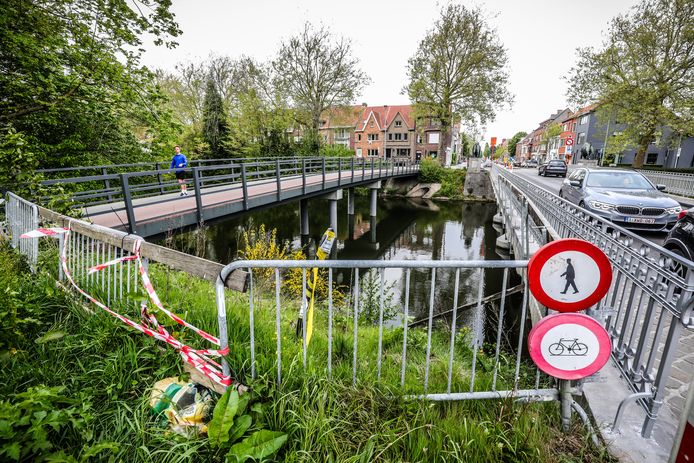 werken aan de Buffelbrug te Brugge