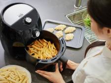 Tien airfryers, grote verschillen: van goed gebakken patat tot mengsel van gare en niet gare friet
