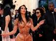 Wespentaille van Kim Kardashian opnieuw onder vuur: “Foute boodschap voor de jonge generatie”