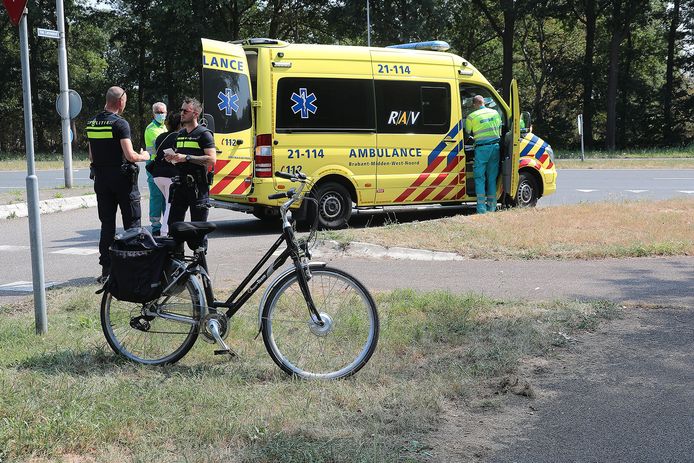 Bij een ongeval op de Ruwaardsingel in Oss raakte en fietser gewond.