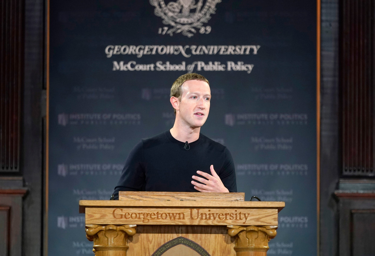 Facebookbaas Mark Zuckerberg tijdens de toespraak die hij donderdag gaf.  Beeld Getty Images for Facebook