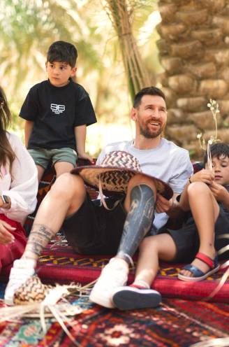 Antonela Roccuzzo, het meisje van de supermarkt dat Lionel Messi jaren liet wachten, en hem nu doet bedanken voor een gigaloon