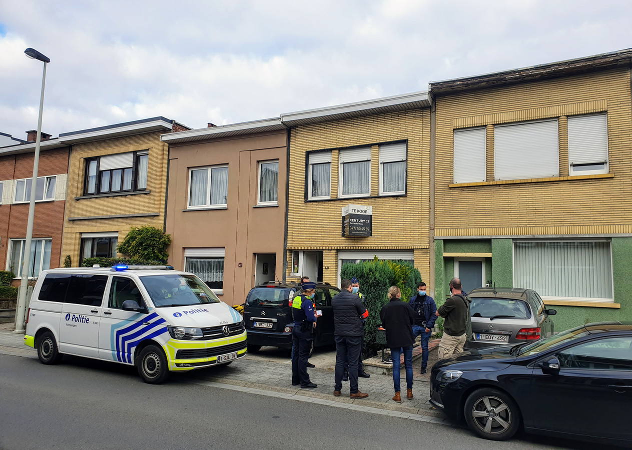 De gezinswoning in de Van Heetveldelei werd recent te koop gesteld