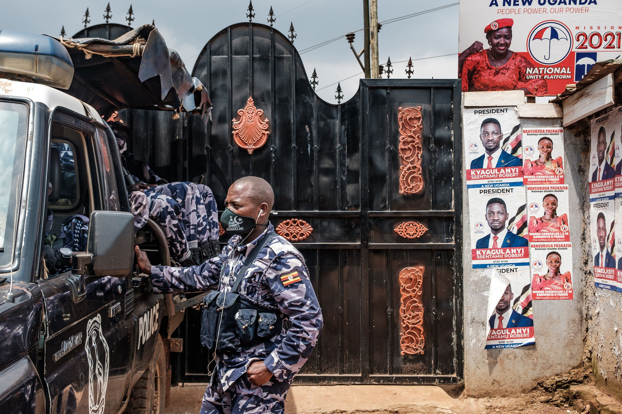 Oposisi Uganda ditindas dengan mobil-mobil Belanda