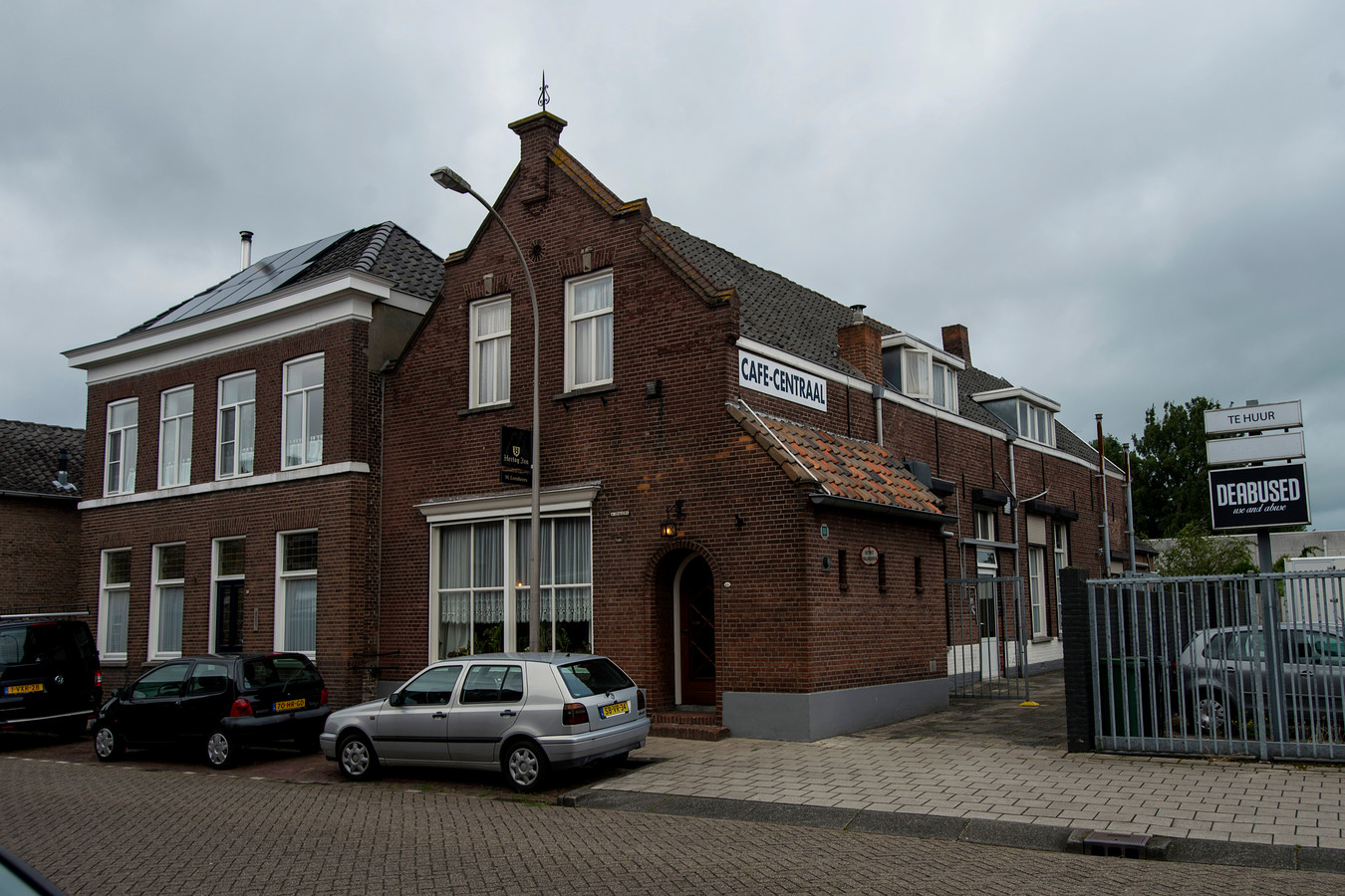 Zus was verknocht aan haar Café Centraal en de vele gasten bekende