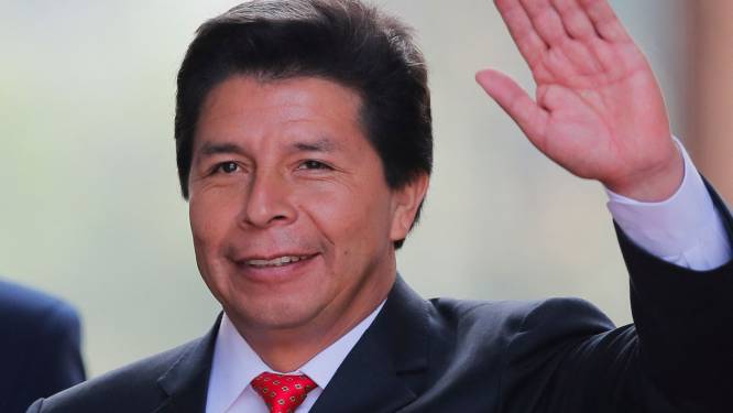 Omstreden president Peru weggestemd door parlement en daarna aangehouden