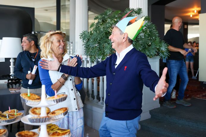 WESTEND, BELGIUM - AUGUST 09: Surprise birthday for Willy Somers with Anne de Baetzeler during the rehearsal of Tian Om Te Zin.  Pictured on Aug 09, 2023 in Westende, Belgium - 08/09/2023 (Photo by Xavier Piron / Photo News