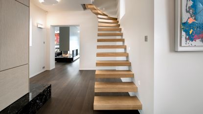 Een houten trap: dit budget moet je voorzien