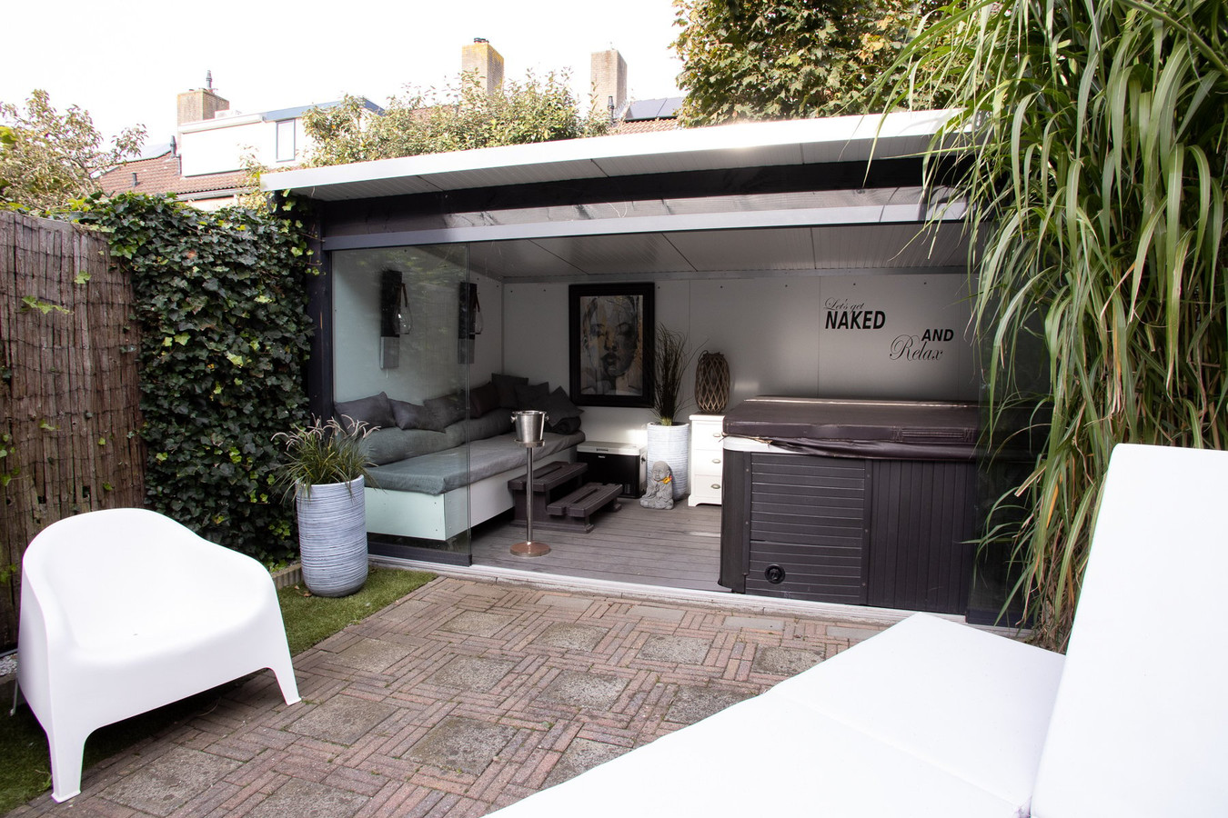 Binnenkijken bij Bianca en Martijn in ZwolleZuid 'De jacuzzi in het