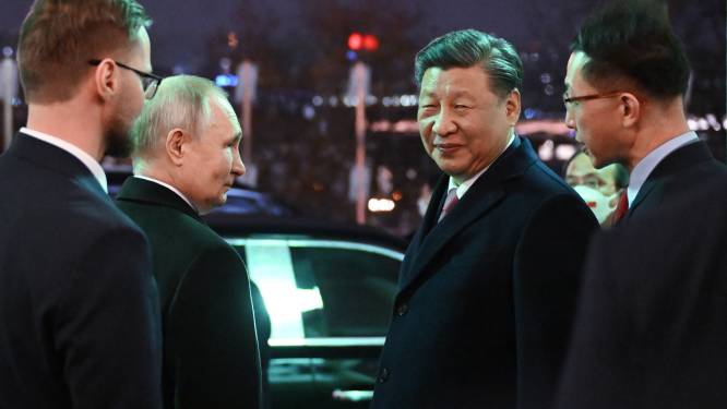 KIJK. Chinese president Xi richt zich bij afscheid tot Poetin: “Er is verandering op komst en wij zijn de drijvende kracht erachter”