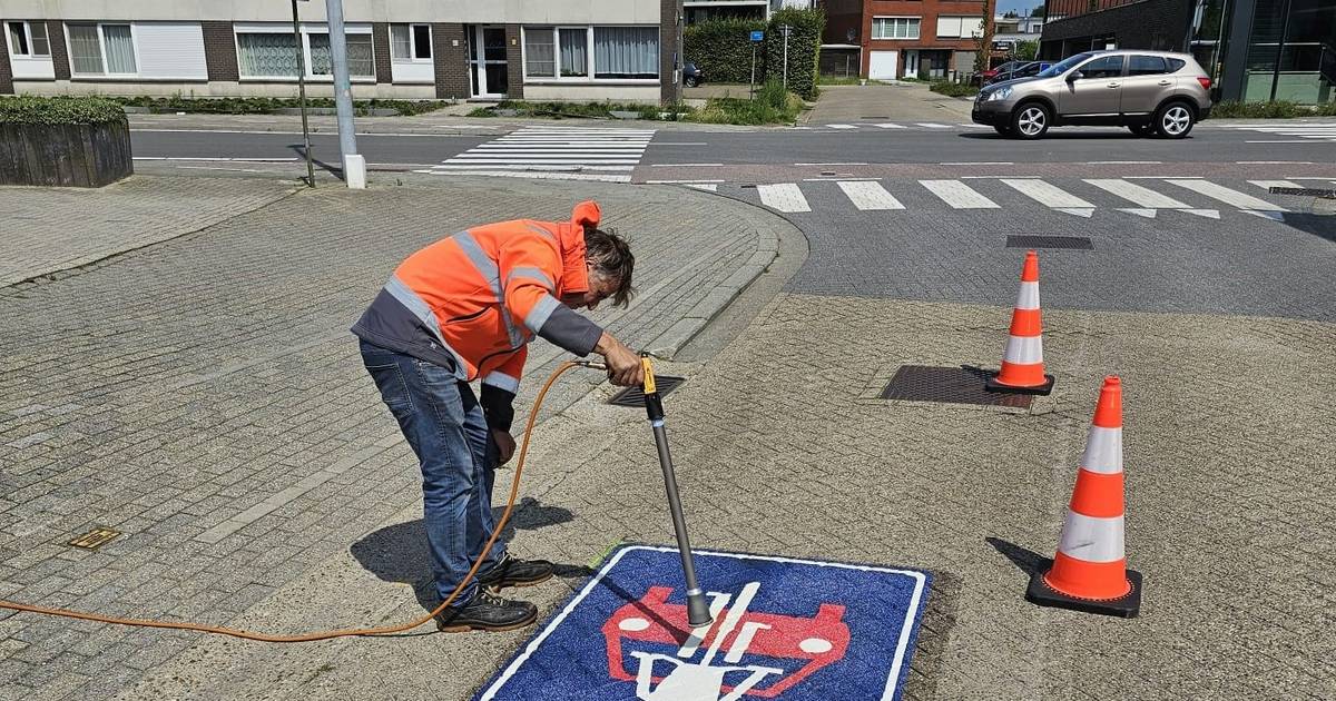 Gemeente geeft in drie zones voorrang aan fietsers OudTurnhout hln.be