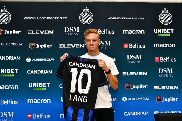 Noa Lang bij z'n officiële voorstelling bij Club Brugge op 6 oktober 2020.