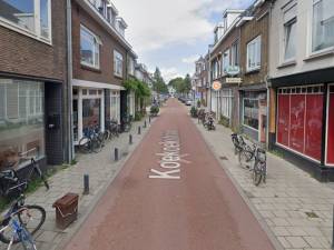 Drie mannen mishandelen 17-jarige maaltijdbezorger in Utrecht: verdacht van poging tot doodslag