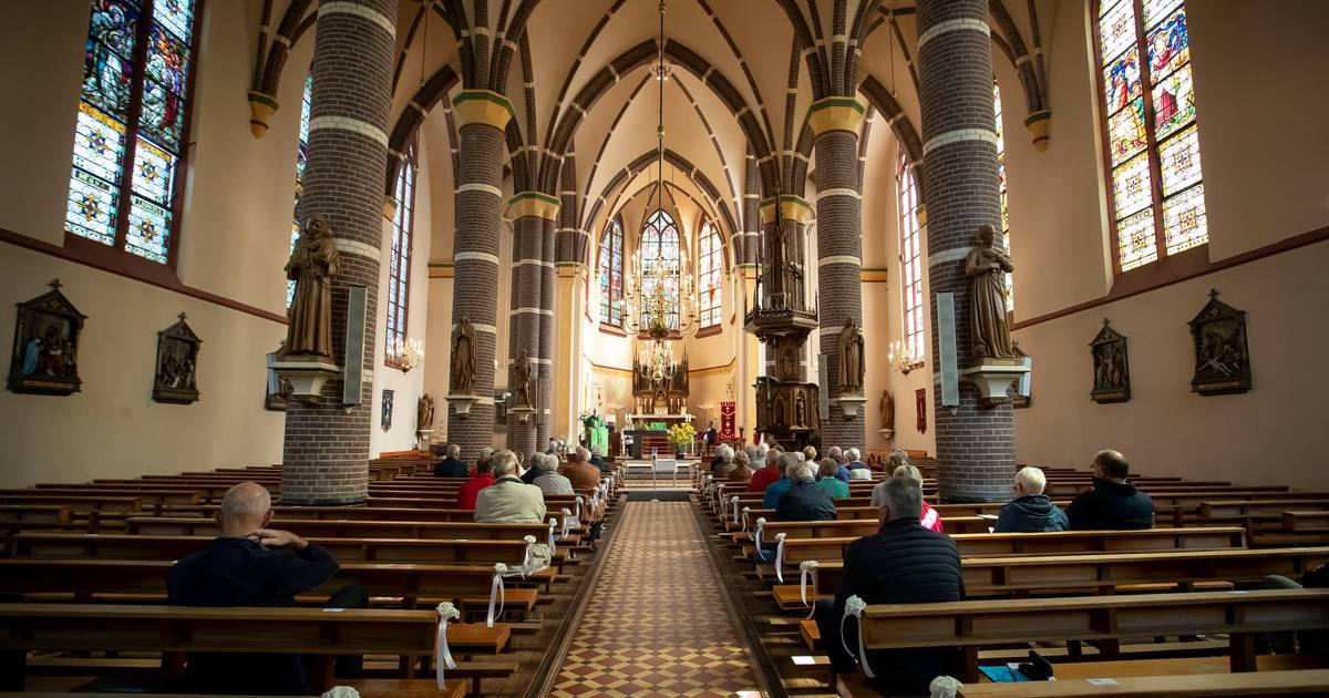 Kerk in Vasse zet deuren wagenwijd open voor hulp aan gevlucht gezin uit Oekraïne: vader is terug ge