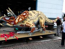 Spannend gezinsuitje: hier spot je 60 angstaanjagende dino’s die bestaan uit 2 miljoen legosteentjes