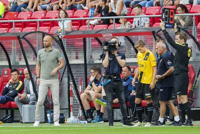 Een vader die z'n zoon laat debuteren in de eredivisie
