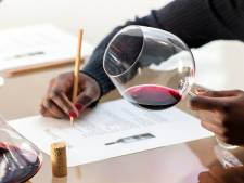 Kies jij altijd het juiste glas bij je wijn? Dat is nergens voor nodig, zeggen experts