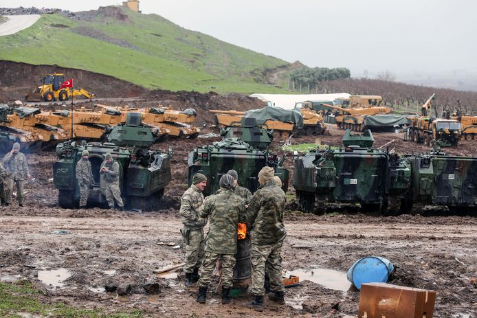 Turkse soldaten in Hatay op de grens met Syrië.