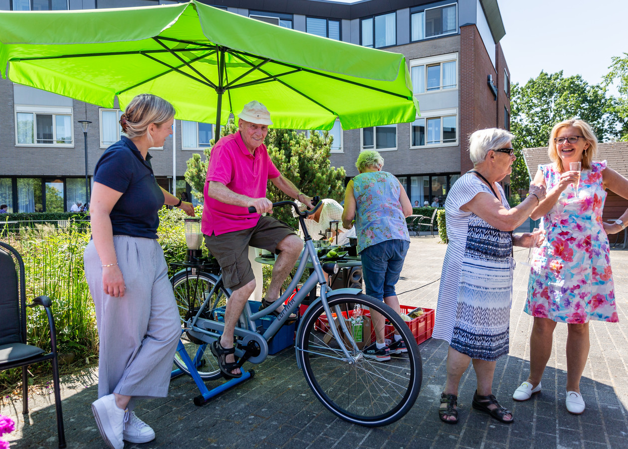 Nieuwe beweegtuin bij Savant Rivierenhof ‘Zou mooi zijn als bewoners