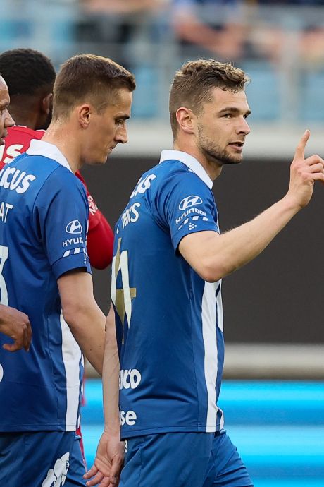 Le Standard termine sa saison sur une défaite à La Gantoise, Cuypers s'offre un triplé
