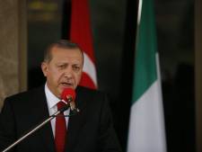 Une journaliste néerlandaise arrêtée pour des tweets visant Erdogan