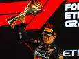 Max Verstappen, Red Bull Racing, 1st position, lifts the winners trophy FORMULE 1: Grand Prix d'Abou Dabi - Course - 20/11/2022 © PanoramiC ! only BELGIUM !