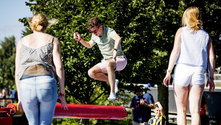 Eerstejaarsstudenten tijdens de introductieweek in Utrecht. Beeld anp