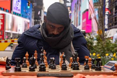 Nouveau record du monde: 58 heures à jouer aux échecs sans s’arrêter, avec l’espoir de récolter un million de dollars