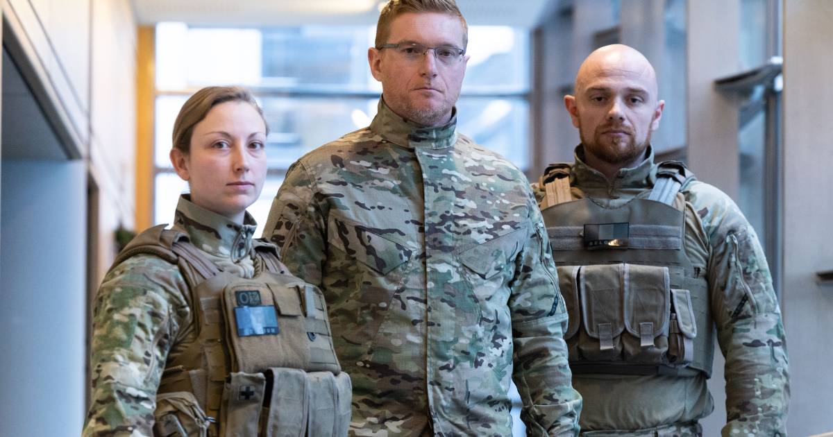Militair uniform kopen hot sale