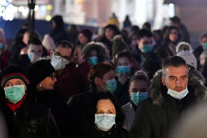Een beeld van een protestactie tegen de luchtvervuiling in Bosnië van half januari. Met mondmaskers, maar toen nog niet als beveiliging tegen het coronavirus. Nu is de lucht boven Europa een stuk properder.