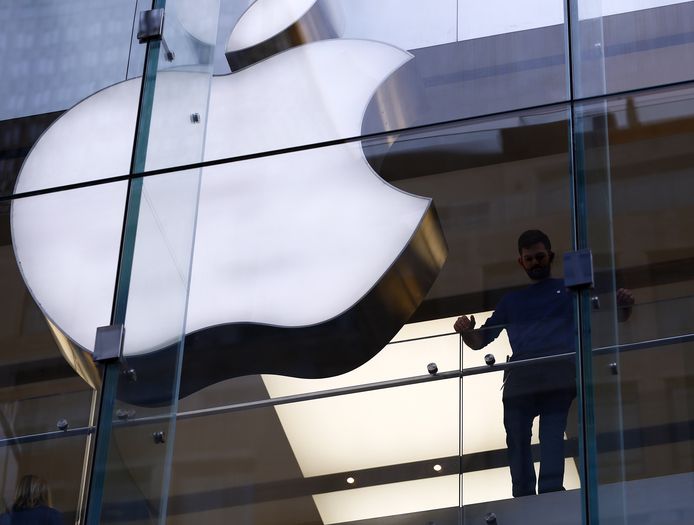 De student werd onder meer aangeklaagd voor diefstal in een Apple Store in Boston.