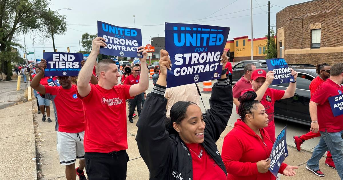 Migliaia di lavoratori nelle fabbriche automobilistiche americane smettono di lavorare: scioperi alla Ford, General Motors e Stellantis |  al di fuori