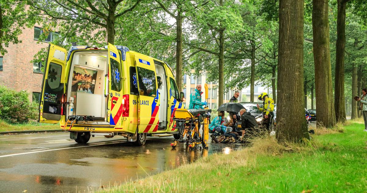 Fietser gewond na harde val op bedrijfsterrein De Hoef in Amerfoort