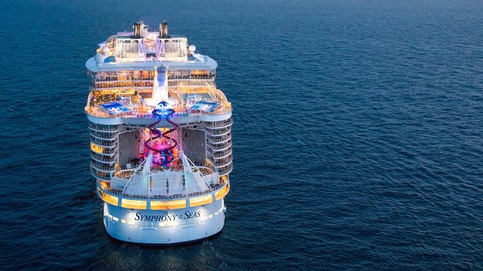 Une illustration du plus grand navire de croisière "Symphony of the Seas".