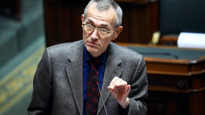 Le gouvernement jouera “vaccin sur table” pour gagner la confiance de la population