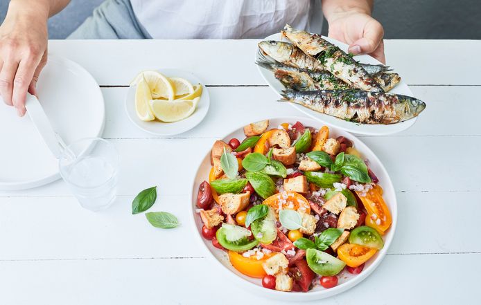 Gebakken sardientjes met panzanella