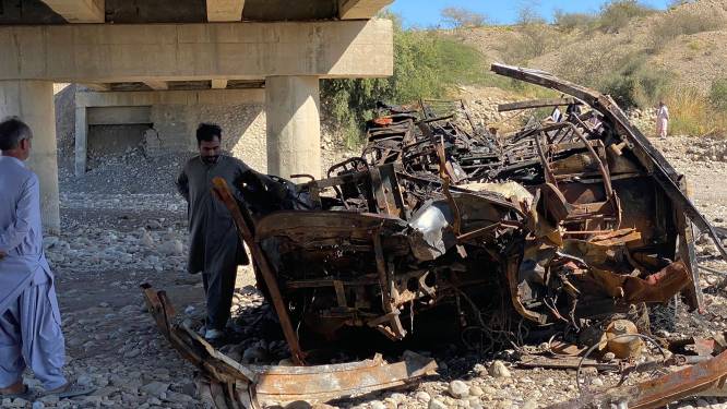 Drame au Pakistan: un accident de bus fait au moins 40 morts