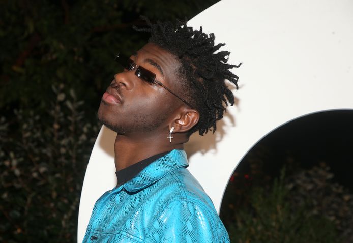 Skalk Onderhoudbaar Bedrijfsomschrijving Nike distantieert zich van ontwerp 'duivelse' sneaker Lil Nas X: niet van  ons | Show | AD.nl