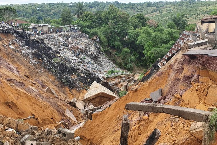 De stroom van modder,  zand en andere sedimentatie kent zijn oorsprong in december 2019, toen de Kongo kampte met grote overstromingen. Beeld AFP