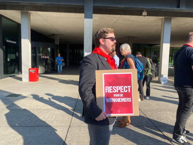Vakbonden protesteren aan rechtbank voor start van zaak tegen Delhaize