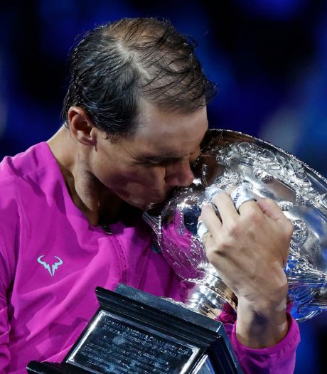 Une finale exceptionnelle, une issue d'anthologie: Nadal remporte l'Open d'Australie en renversant Medvedev et devient le plus titré en Grand Chelem